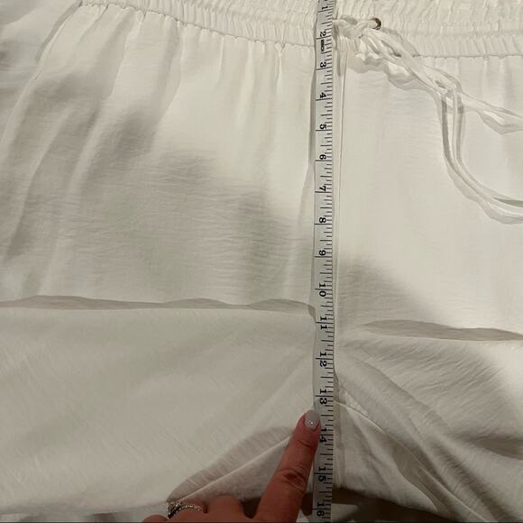 Calvin Klein NWT Smocked Waist Wide Leg Pants size L White - Picture 4 of 11